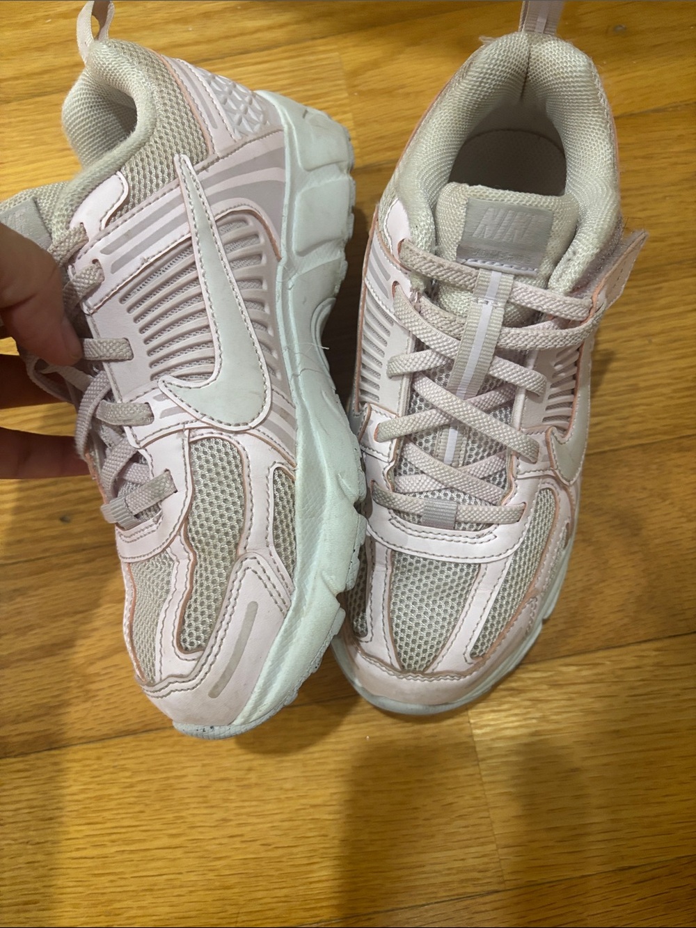 Nike Women’s Light Pink Mesh and Synthetic Trainer Sneakers